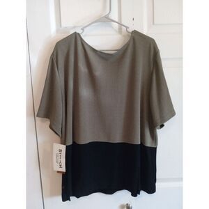 NWT Positive Attitude Women's floral‎ Brown and Black block tee